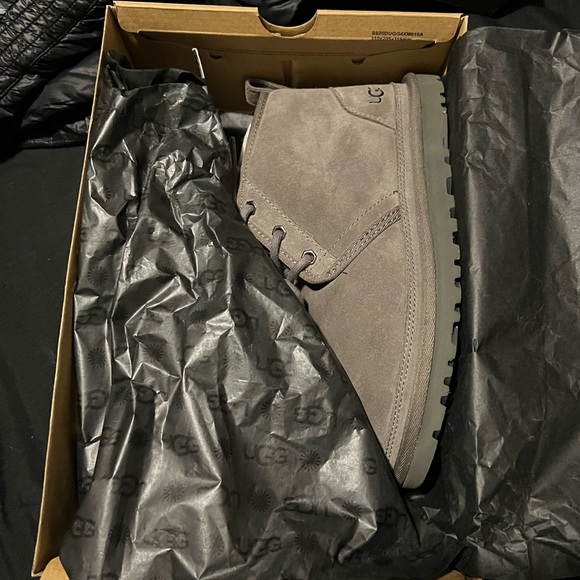 Gray Ugg Boots only been worn once!Comes with its original box! New Condition!